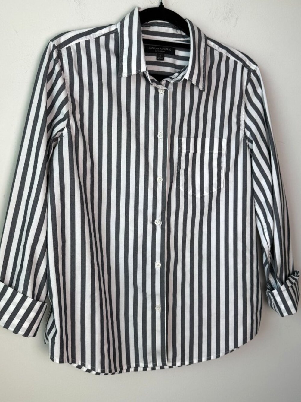 Banana Republic Womens Quinn Boy Fit Button Down Shirt Gray White Stripes S